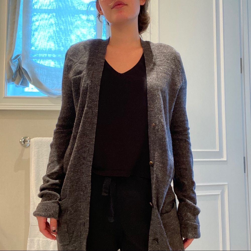 Abercrombie & Fitch cardigan.